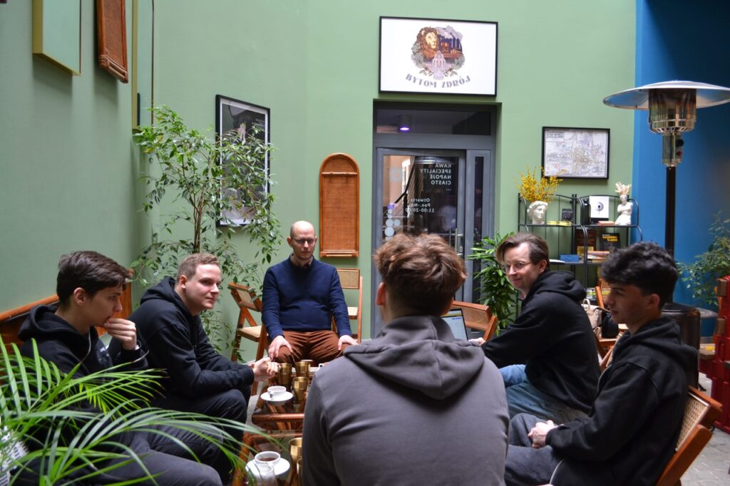 Współpracujemy z Fundacją Demokracja Przyszłości